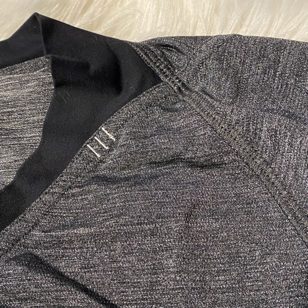 Lululemon Tech Tee - Picture 3 of 10